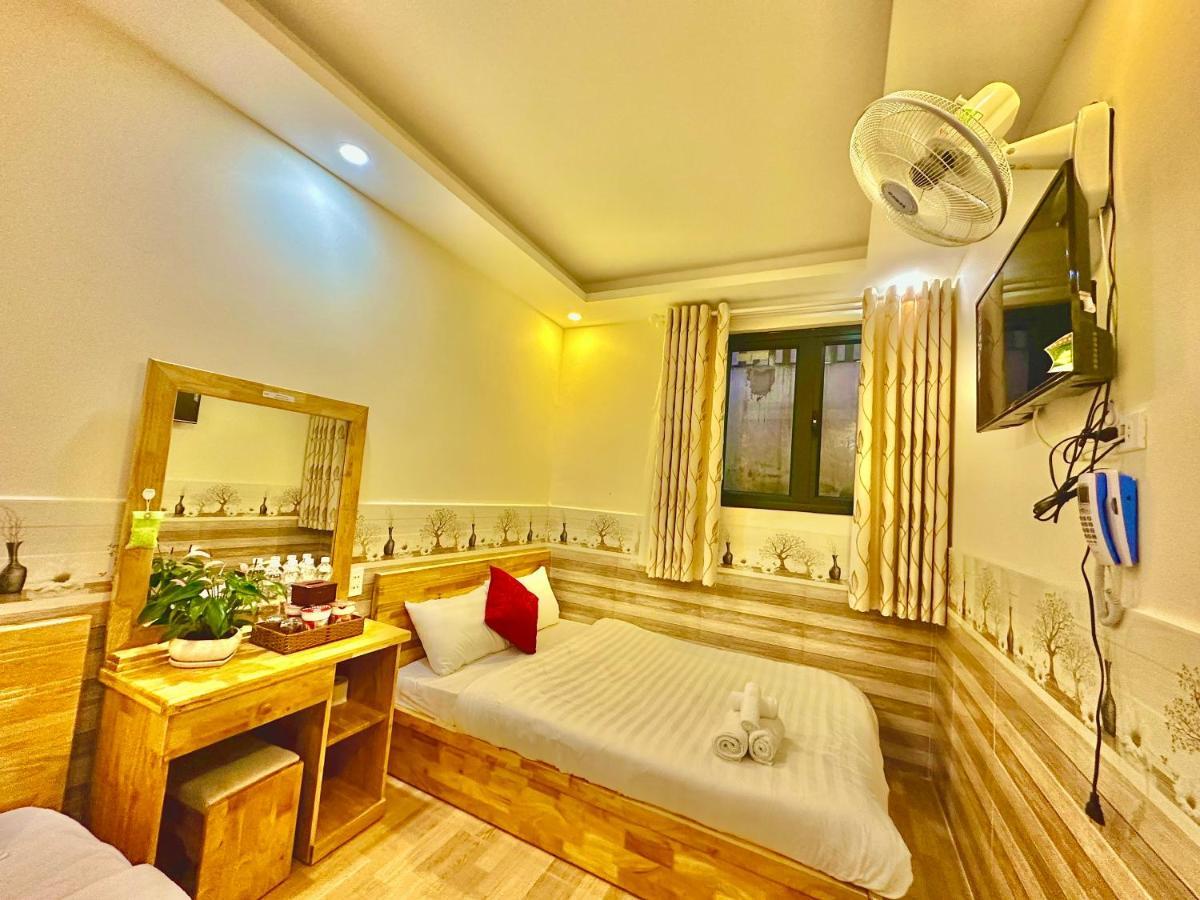 Hotel Khach San Minh Ha Đà Lạt Extérieur photo