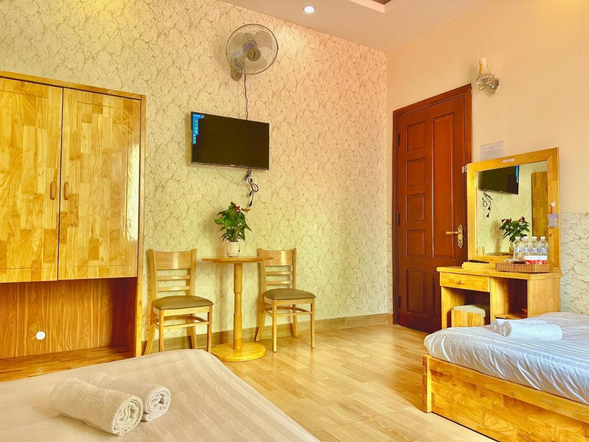 Hotel Khach San Minh Ha Đà Lạt Extérieur photo